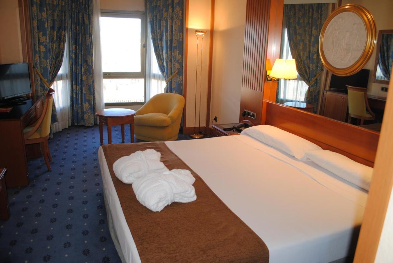 Hotel Los Bracos Logroño Kültér fotó