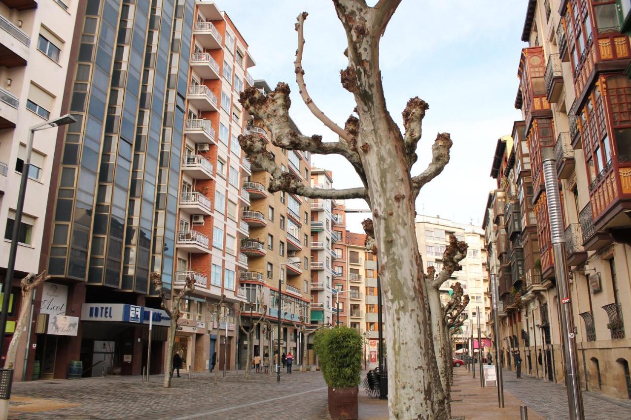 Hotel Los Bracos Logroño Kültér fotó